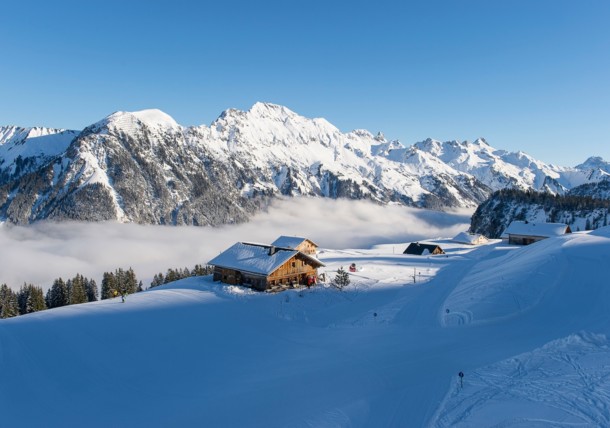     Uitzicht op de Alpe in Sonntag-Stein, Großes Walsertal, Vorarlberg / Sonntag, Großes Walsertal
